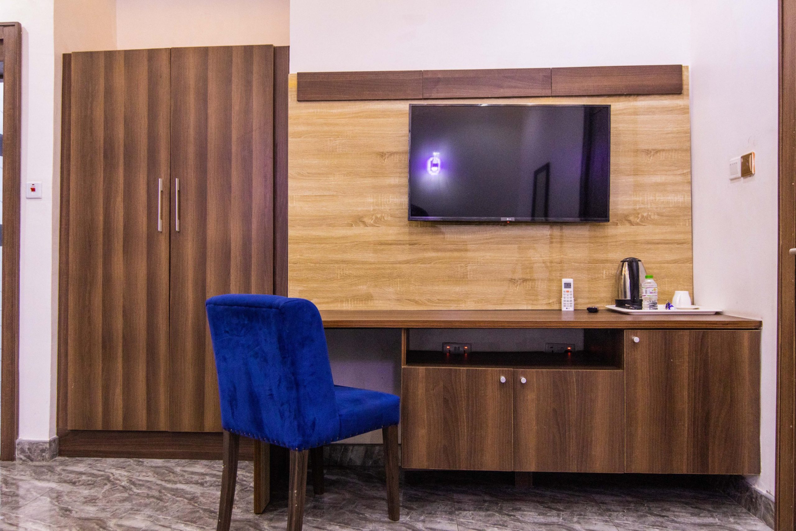 EXECUTIVE ROOM (5)